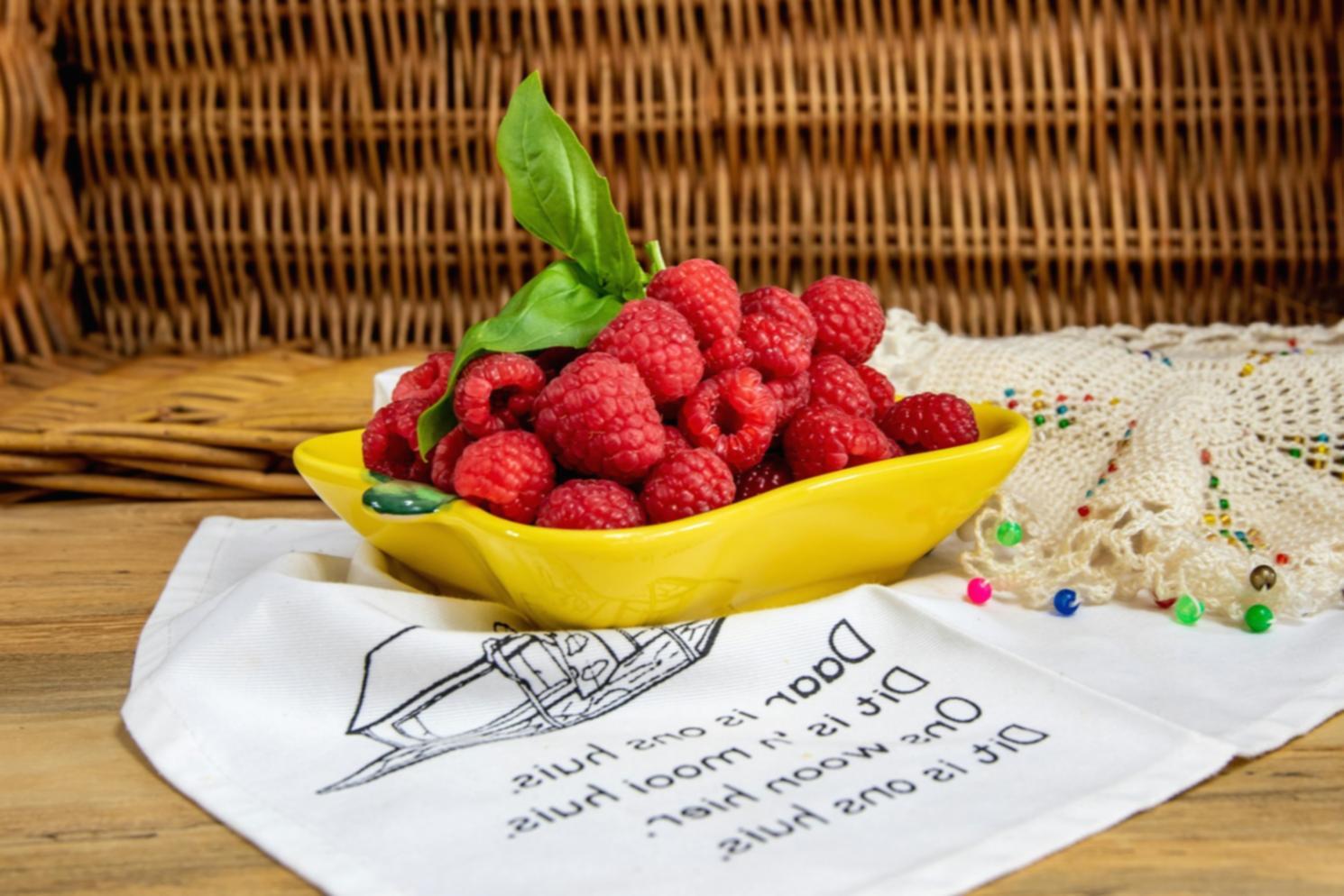 Preparación de comidas saludables en cocina moderna